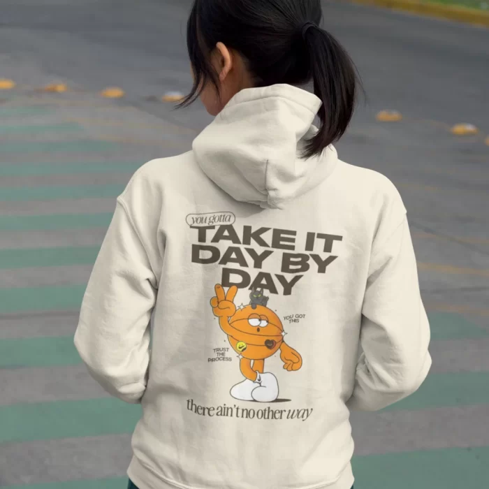 modelo hoodie take it day a day