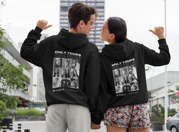 modelo only yours pareja