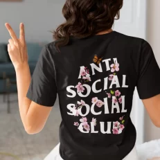 Antisocial Social Club Flores y Mariposas Modelo