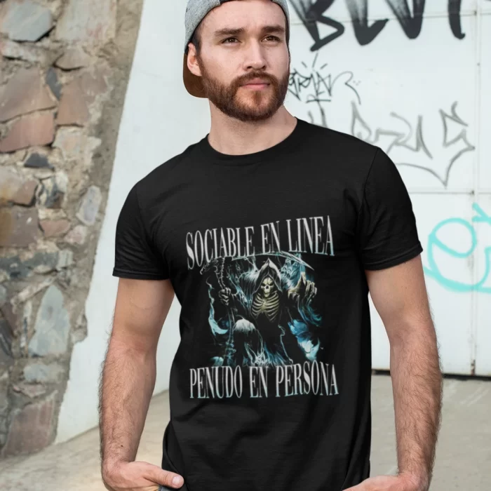 Sociable en línea, penudo en persona Modelo Sociable en línea, penudo en persona Modelo