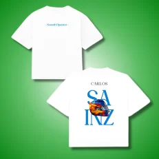 Playera Carlos SAINZ Helmet - Boxy Fit Blanca